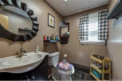 11 Berkshire Drive, Selden, NY 11784 - Photo 14