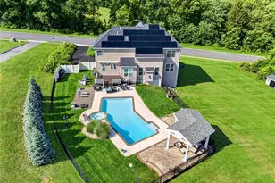 33 Luthien Forest Rd, New Windsor, NY 12553 - Photo 4