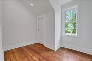 386 Lakeside Rd, Newburgh, NY 12550 - Photo 18