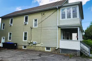 51 Lincoln Ave, Poughkeepsie, NY 12601 - Photo 4