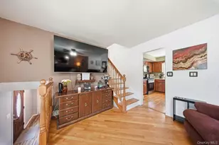 13 Brewster Dr, Middletown, NY 10940 - Photo 8