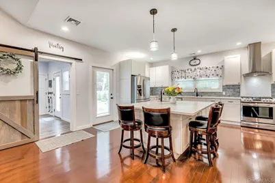 30 Island Boulevard, Bohemia, NY 11716 - Photo 14