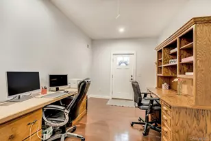 30 Island Blvd, Bohemia, NY 11716 - Photo 28
