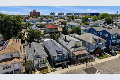 69-39 Elizabeth Avenue, Far Rockaway, NY 11692 - Photo 20