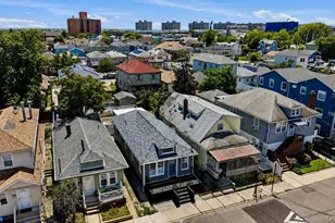 69-39 Elizabeth Ave, Far Rockaway, NY 11692 - Photo 20