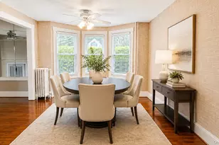42 Whitney Ave, Syosset, NY 11791 - Photo 20