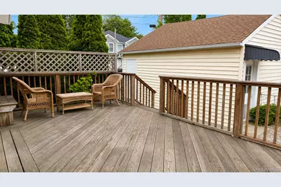 42 Whitney Avenue, Syosset, NY 11791 - Photo 32