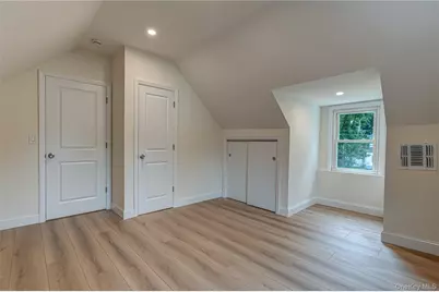 52 Summit Drive, Smithtown, NY 11787 - Photo 14