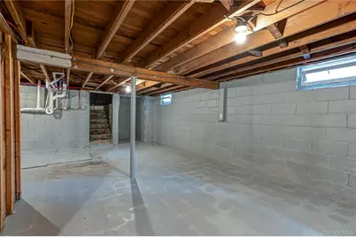 52 Summit Drive, Smithtown, NY 11787 - Photo 18