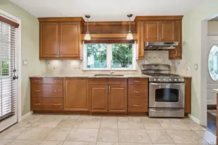 830 Terry Rd, Hauppauge, NY 11788 - Photo 10