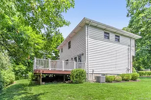 24 Fairview Ln, Orangeburg, NY 10962 - Photo 32