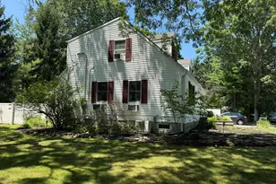 8 Woodbury Rd, Farmingville, NY 11738 - Photo 6