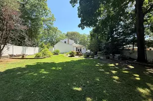 8 Woodbury Rd, Farmingville, NY 11738 - Photo 4