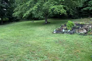 319 Blue Hill Rd, Hopewell Junction, NY 12533 - Photo 20
