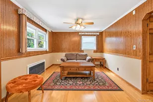 43 North Dr, Westbury, NY 11590 - Photo 10