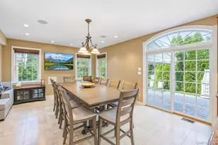 43 North Dr, Westbury, NY 11590 - Photo 16