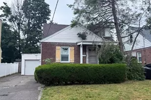 1915 Stewart Ave, New Hyde Park, NY 11040 - Photo 1
