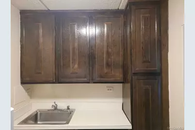 160 Academy Street #3N, Poughkeepsie, NY 12601 - Photo 6