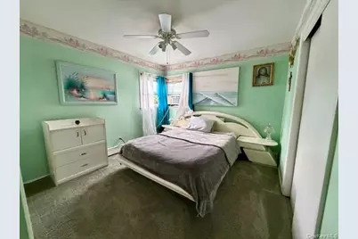 452 N Monroe Avenue, Lindenhurst, NY 11757 - Photo 16