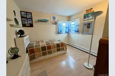 452 N Monroe Avenue, Lindenhurst, NY 11757 - Photo 20