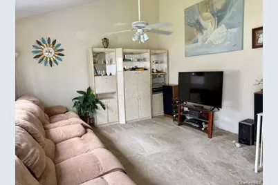 452 N Monroe Avenue, Lindenhurst, NY 11757 - Photo 12
