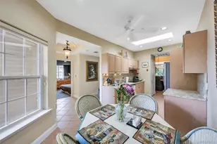 157 Windwatch Dr, Hauppauge, NY 11788 - Photo 16