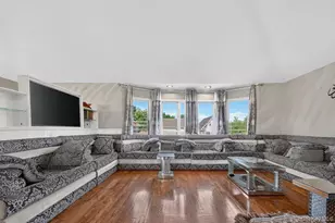 84-70 159th St, Jamaica, NY 11432 - Photo 10