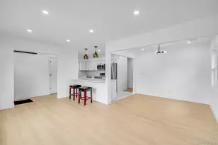 2386 New York Ave, Huntington, NY 11746 - Photo 2