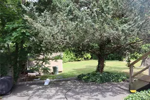 301 Foster Ave, Sayville, NY 11782 - Photo 18