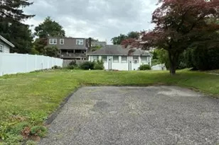 38 S Hillside Ave, Elmsford, NY 10523 - Photo 2