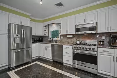 415 Allview Avenue, Brewster, NY 10509 - Photo 18