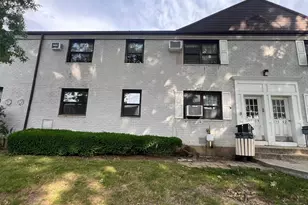136-04 68th Dr, Flushing, NY 11367 - Photo 16