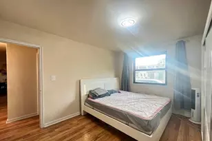 136-04 68th Dr, Flushing, NY 11367 - Photo 14