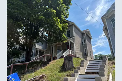 137 N Clinton Street, Poughkeepsie, NY 12601 - Photo 4