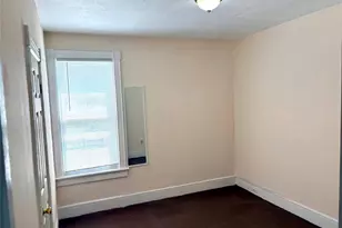 137 N Clinton St, Poughkeepsie, NY 12601 - Photo 18