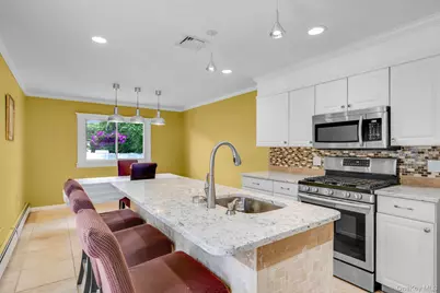 62 Oneida Avenue, South Setauket, NY 11720 - Photo 12