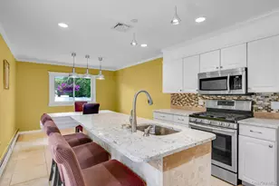 62 Oneida Ave, South Setauket, NY 11720 - Photo 12