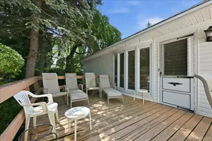 566 Harrison Ave, East Meadow, NY 11554 - Photo 34