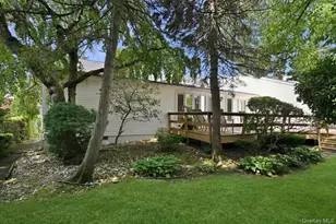 566 Harrison Ave, East Meadow, NY 11554 - Photo 44