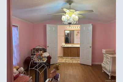 1661 Old Country Road #125, Riverhead, NY 11901 - Photo 18