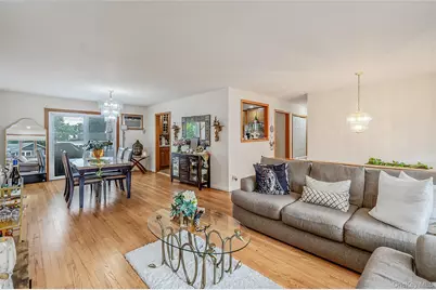 395 N Putnam Avenue, Lindenhurst, NY 11757 - Photo 4