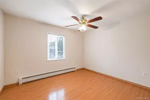 395 N Putnam Ave, Lindenhurst, NY 11757 - Photo 14
