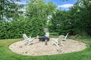 107 Jefferson St, East Islip, NY 11730 - Photo 40