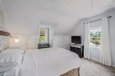 107 Jefferson Street, East Islip, NY 11730 - Photo 22