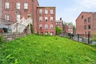 191 1st St, Newburgh, NY 12550 - Photo 2