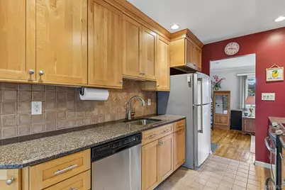 2394 Cedar Street, Seaford, NY 11783 - Photo 10