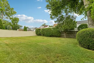 2394 Cedar Street, Seaford, NY 11783 - Photo 32