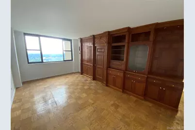 26910 Grand Central Parkway #27Z, Floral Park, NY 11005 - Photo 4