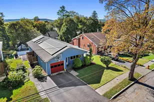 21 Cleveland Dr, Croton on Hudson, NY 10520 - Photo 2