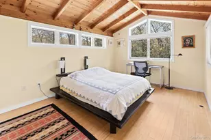 197 2 Holes Water Rd, East Hampton, NY 11937 - Photo 16